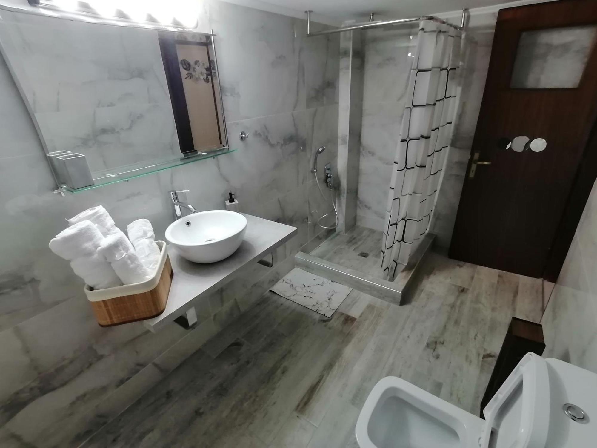 Anastasia'S Apartment Λαυριο Lávrion Buitenkant foto