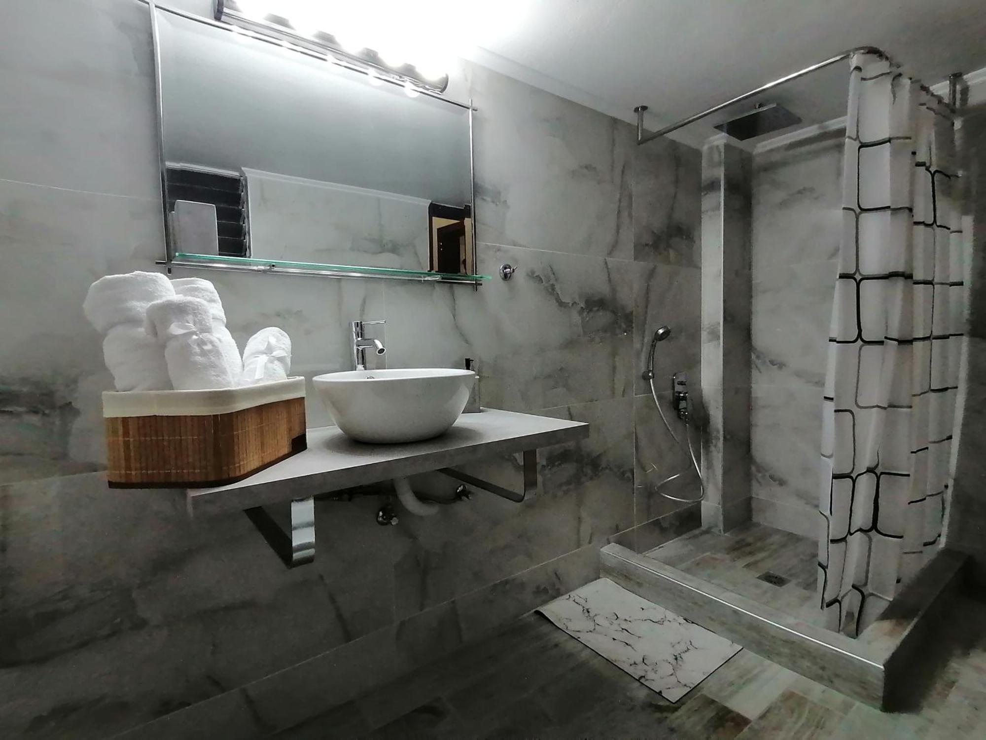 Anastasia'S Apartment Λαυριο Lávrion Buitenkant foto